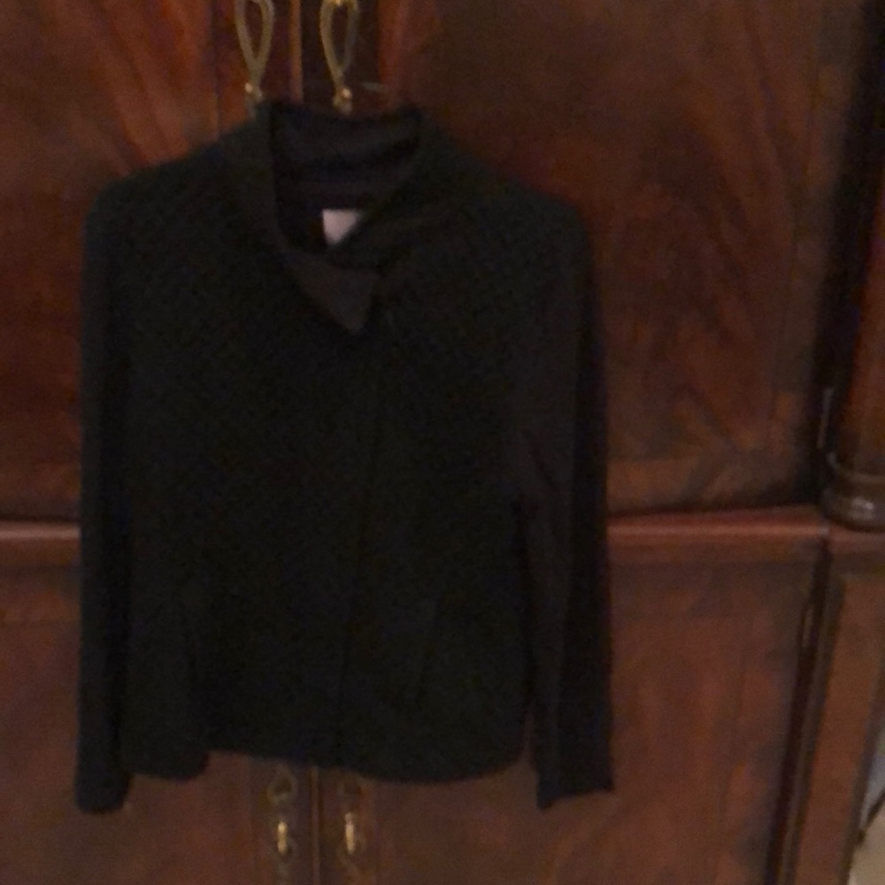 Cute black zip up jacket